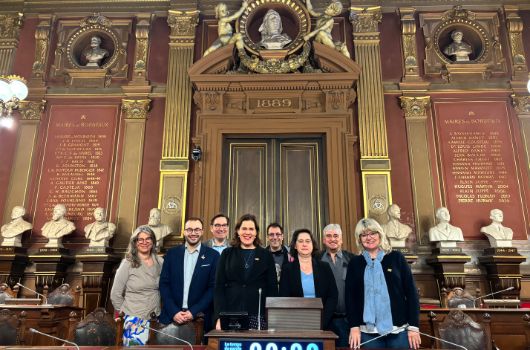 Delegationsbesuch in Bordeaux mit Bürgermeisterin Papin und verschiedenen Stadträt*innen