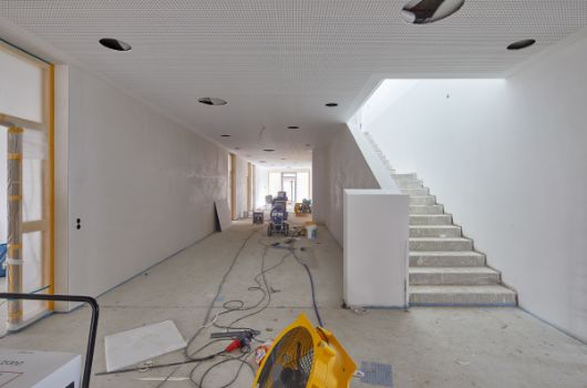 Bodenarbeiten im Spielflur