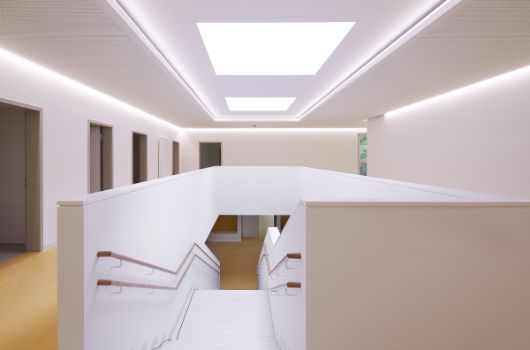 Haupterschließung mit Lichteinfall von oben