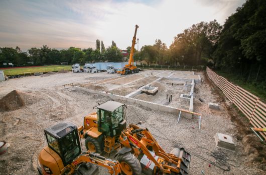 Das Fundament wird fertiggestellt