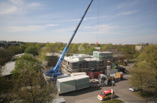 Aufstellen der Module im 2.Obergeschoss
