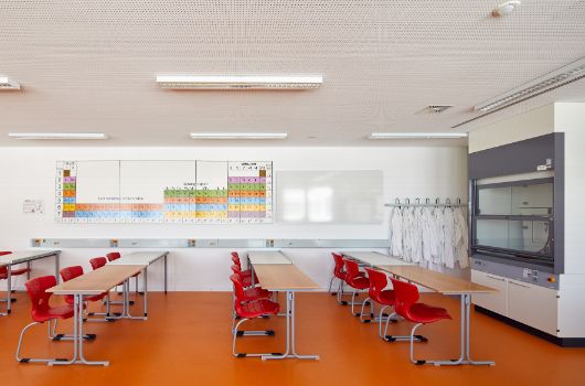 Fachlehrsaal für Chemie im 2. Obergeschoss
