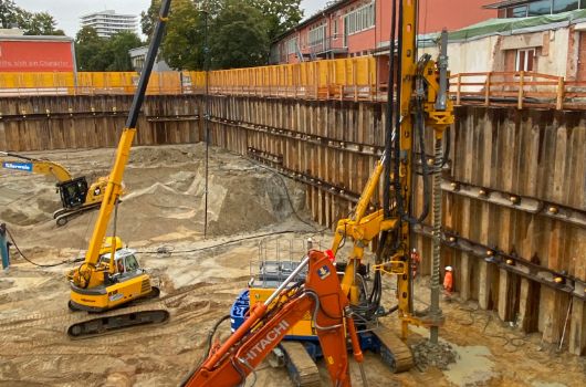 Herstellung der Auftriebspfähle im westlichen Bereich des Mittelbaus
