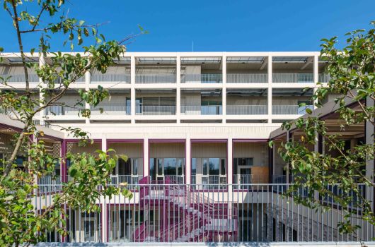 Ansicht Obergeschoss Haus für Kinder mit Außenbereich sowie Lernhausgeschosse der Grundschule