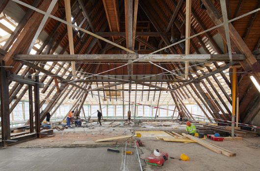 Dacharbeiten im Oskar von Miller Gymnasium