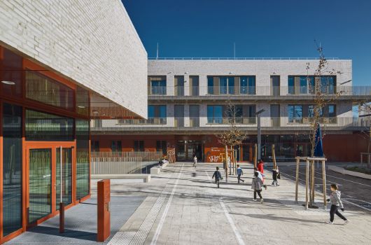 Blick auf den Pausen-, Eingangsbereich