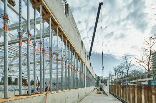 Unterstützte Fassadenöffung entlang des Karl-Marx-Rings