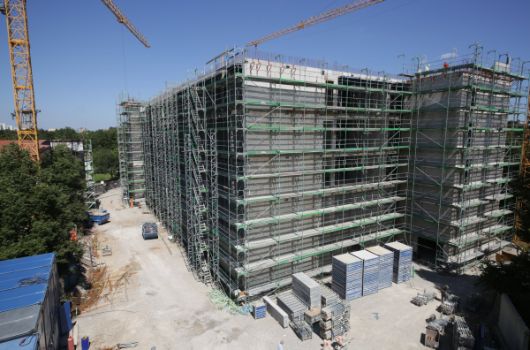 Das vierte und letzte Geschoss ist errichtet. 