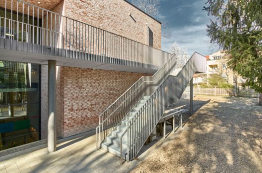 Fluchttreppe Neubau Süd-Ostecke