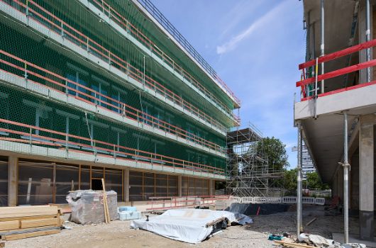 Gebäude A im Fassadenausbau