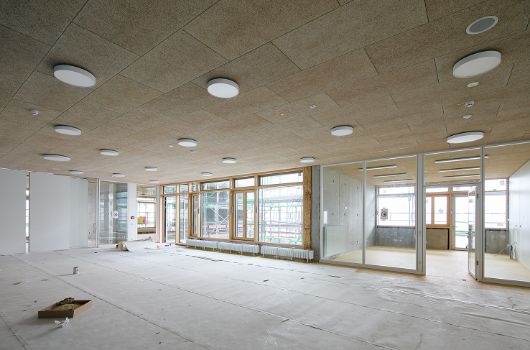 Zentrale Mitte 2. Obergeschoss  –  Blick zum Lichthof