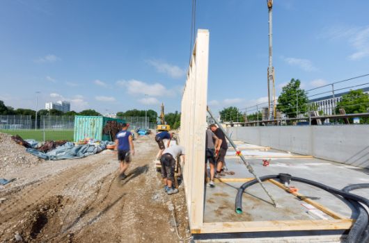 Aufstellen der Außenwände