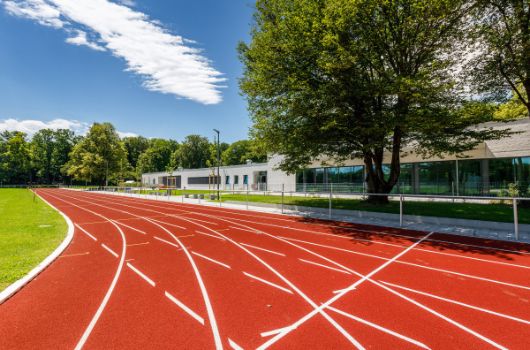 Kunsstoffrundlaufbahn