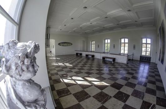 Saal im Seitenflügel – für ein Catering nutzbar