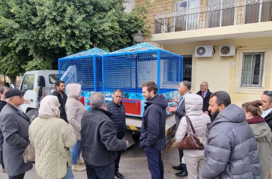 Lieferung Gitterboxen Kasserine