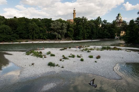 Isar mit Muffatwerk