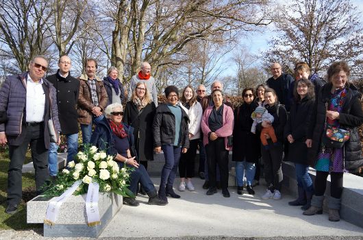 Anwesende bei der Kranzniederlegung