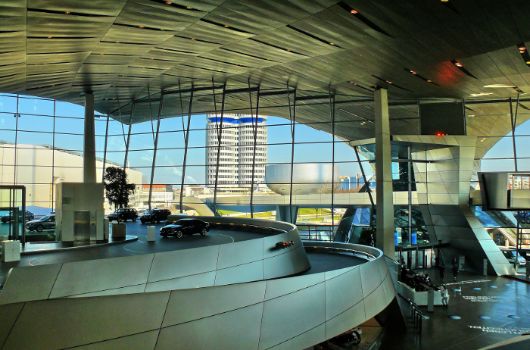 BMW Welt innen