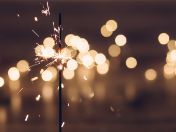 Brennende Wunderkerze