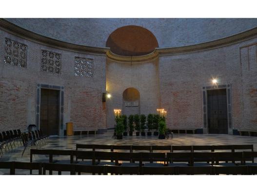 Trauerhalle im Ostfriedhof