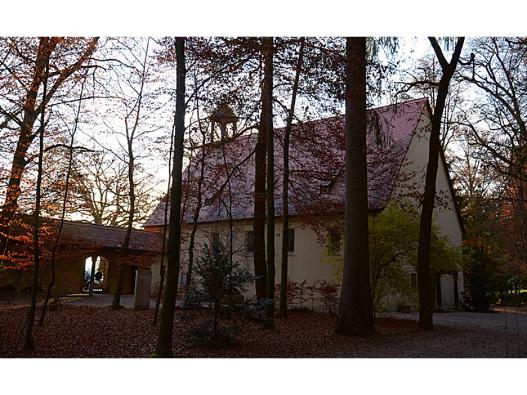 Trauerhalle im Waldfriedhof Solln